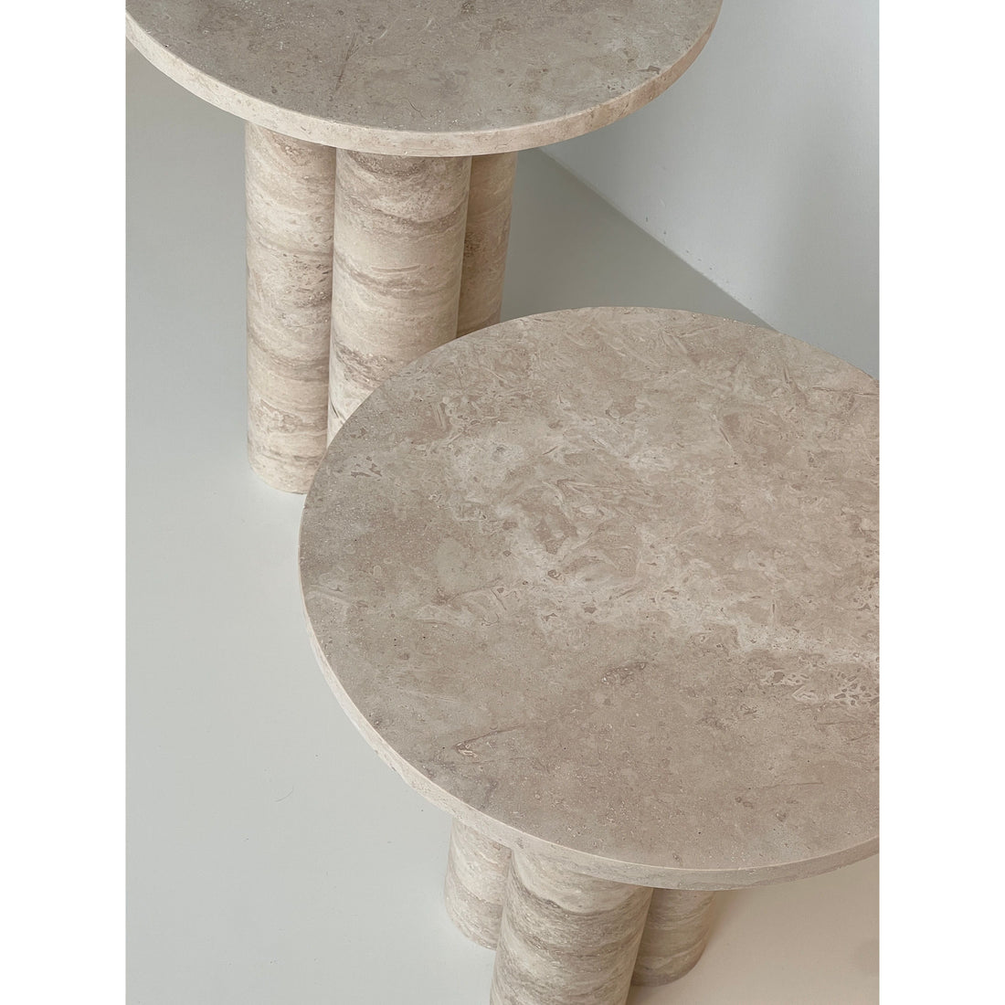 Travertine Side Table Set Meyra - Natural Elegance in 2 Sizes